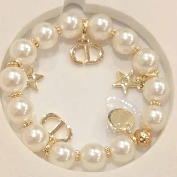 Dior Beauty Bracelet with 5 Removable Mini Charms - Picture 12 of 13